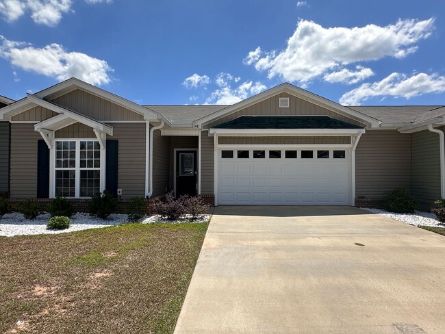 Building Photo - Wakefield Subdivision!!!  One Story Townhome!