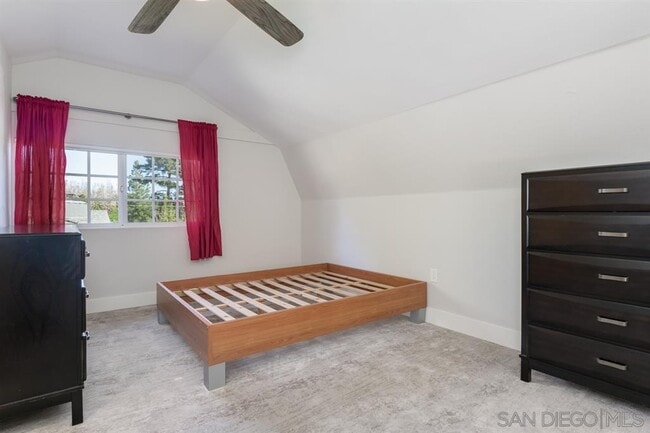 Building Photo - 4910 Ladera Sarina