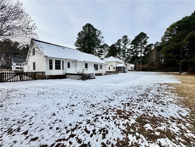 Building Photo - 271 Stone Cross Dr