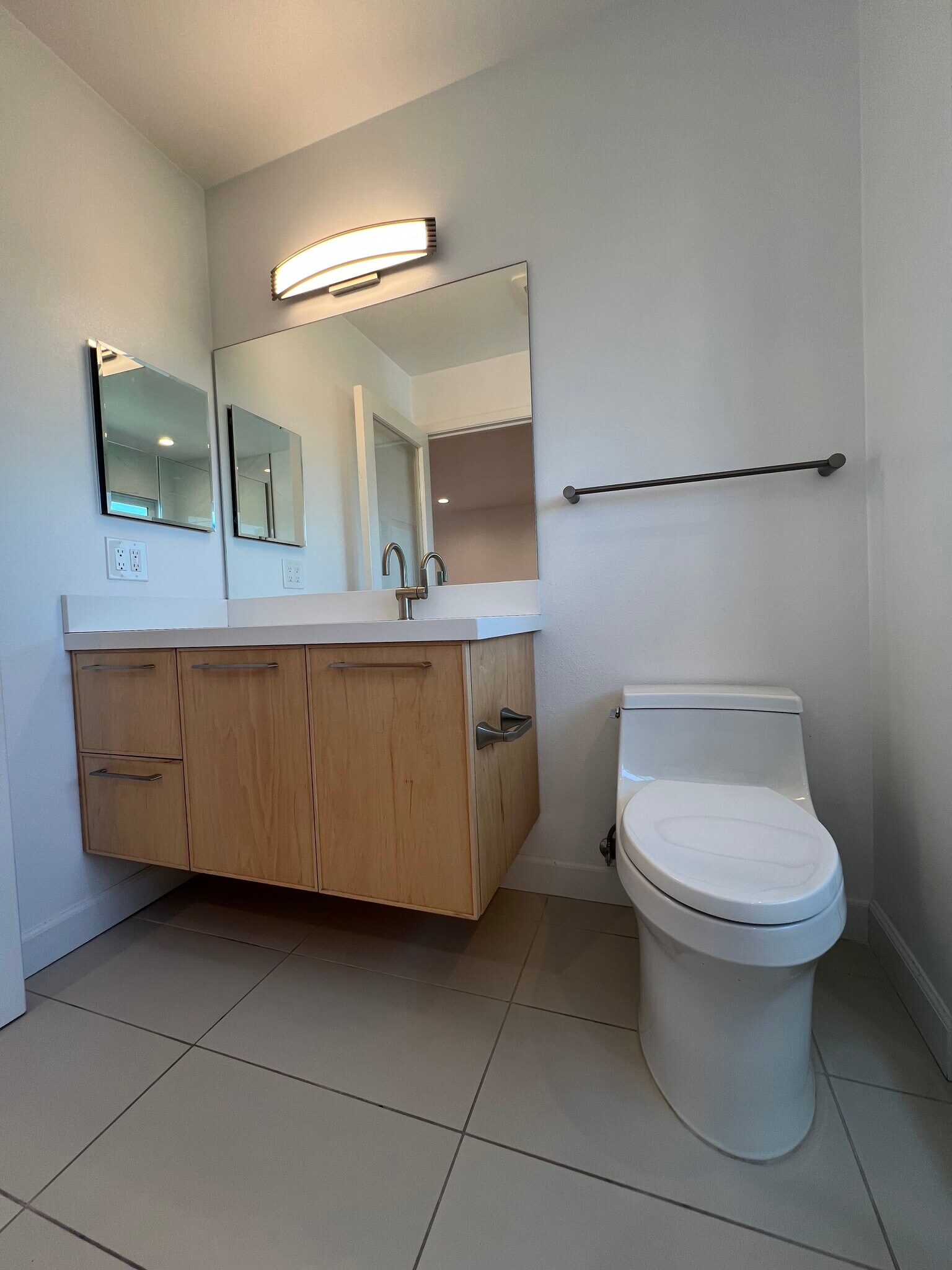 Master Bathroom - 1878 N Alvarado St