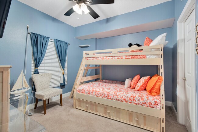 Building Photo - 125 Pulsipher Ave