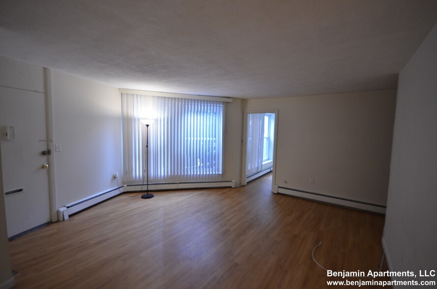 Building Photo - 6 Gerald Rd