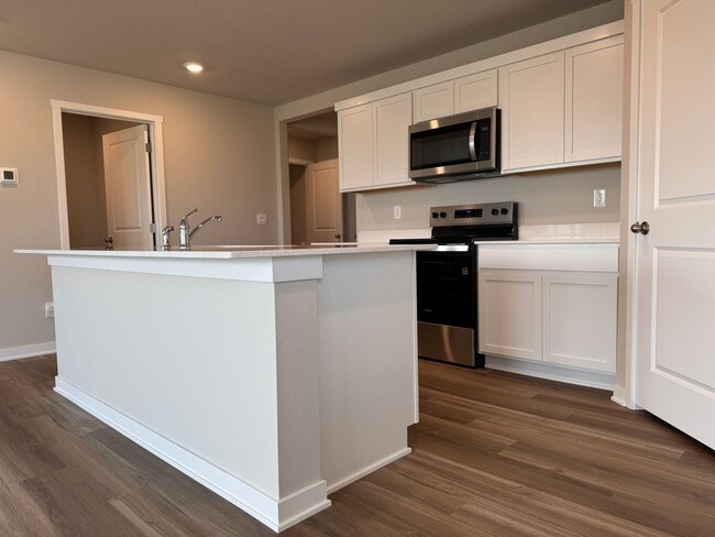 Building Photo - Never-Lived-In 4-Bedroom Ranch with Finished Basement Near Offutt AFB