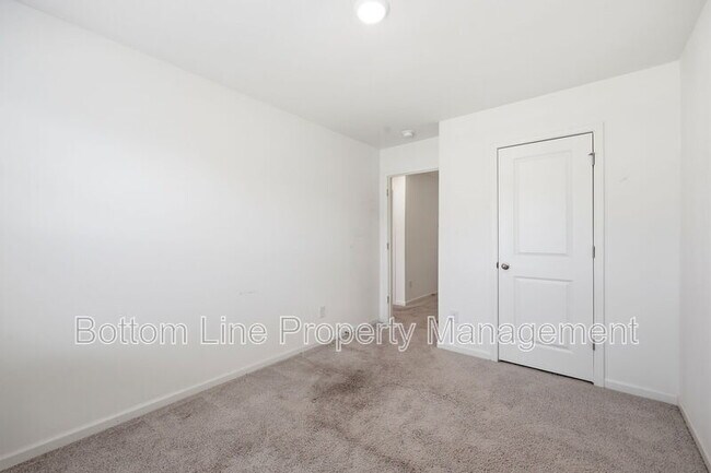 Building Photo - 1117 Dakine Dr