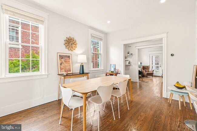 Building Photo - 3407 Ordway St NW