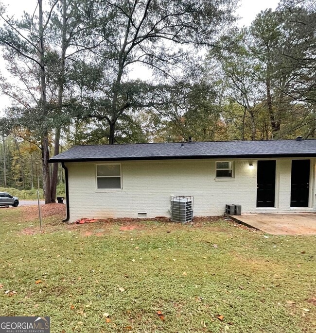 Building Photo - 60 Gees Ln