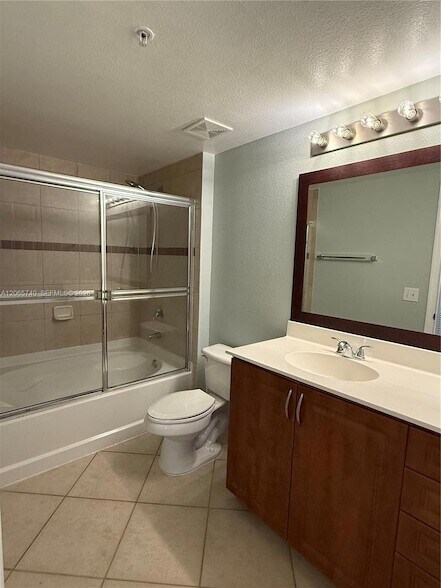 Building Photo - 6482 Emerald Dunes Dr