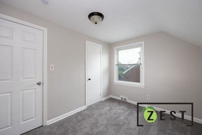 Building Photo - Charming 3-Bedroom Home Coming Soon on Det...