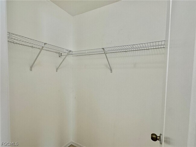 Building Photo - 2015 Xelda Ave N