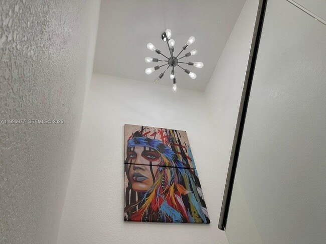 Building Photo - 325 NW 19th Ln