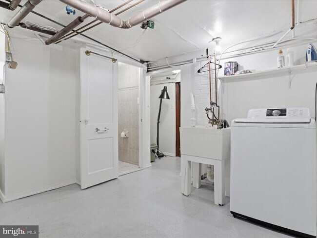 Building Photo - 6205 29th St NW