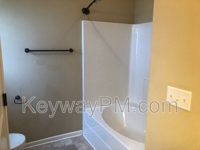 Building Photo - 1203 Derby Ln