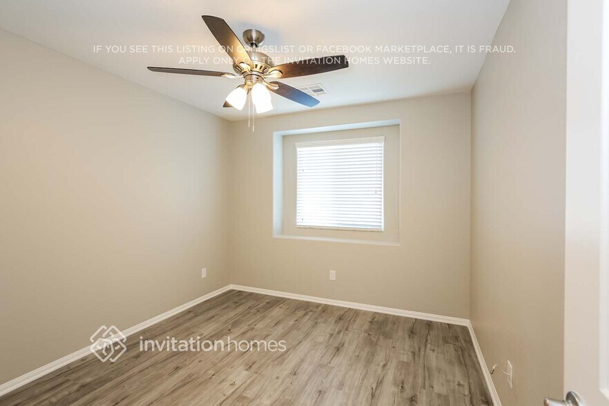 Building Photo - 2111 Saybrook Ave