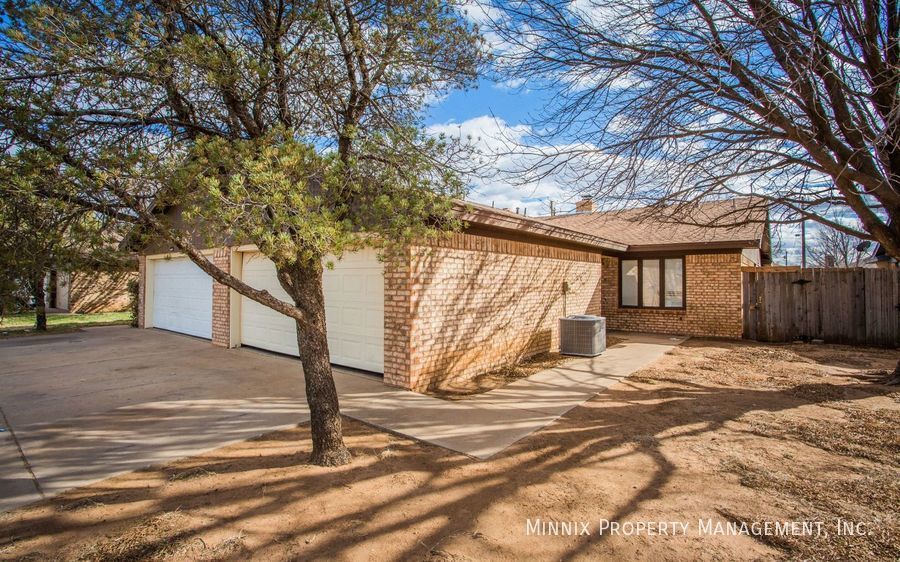 Primary Photo - 1103 80th St