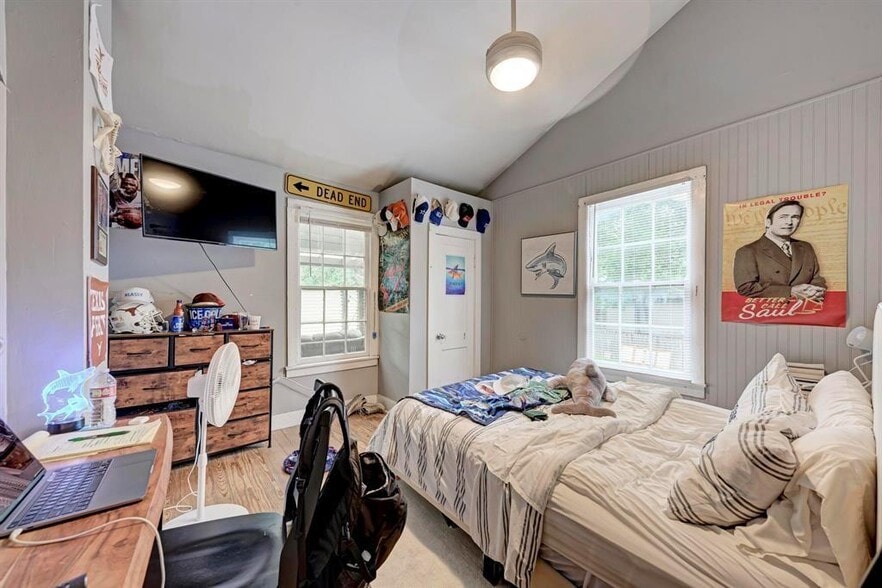 Building Photo - 2834 Salado St