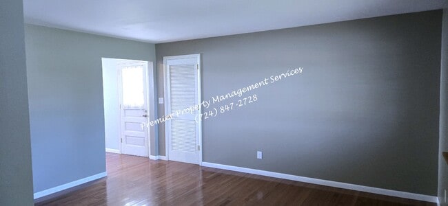 Building Photo - 323 Brewster Rd