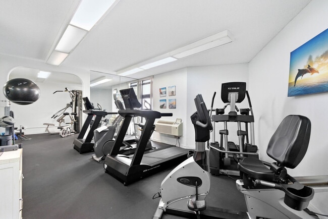 Building Photo - 1361 S Ocean Blvd