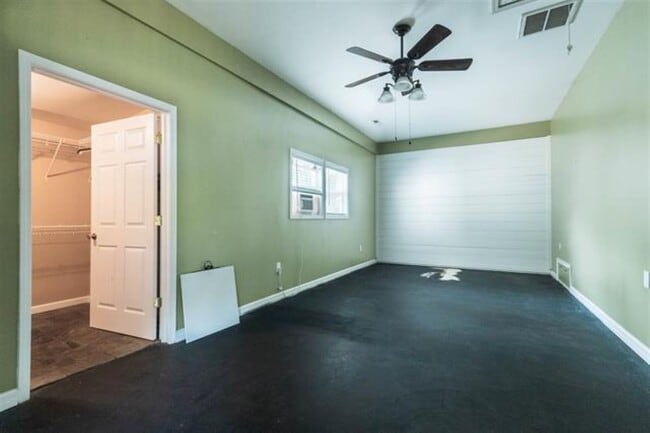 Building Photo - 292 Plum Springs Rd