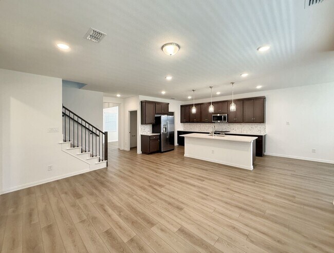 Building Photo - Elegant New Build in Princeton with Pool, ...