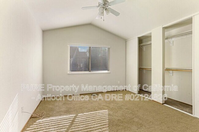 Building Photo - 1100 Twinbridge Ct