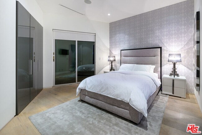 Building Photo - 6660 Colgate Ave