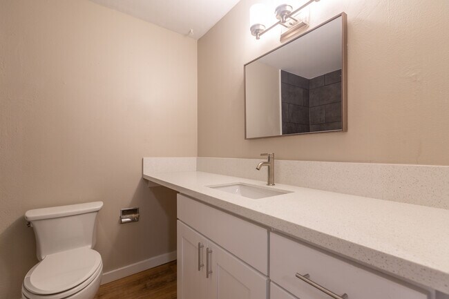 Building Photo - 12387 SW Walnut St