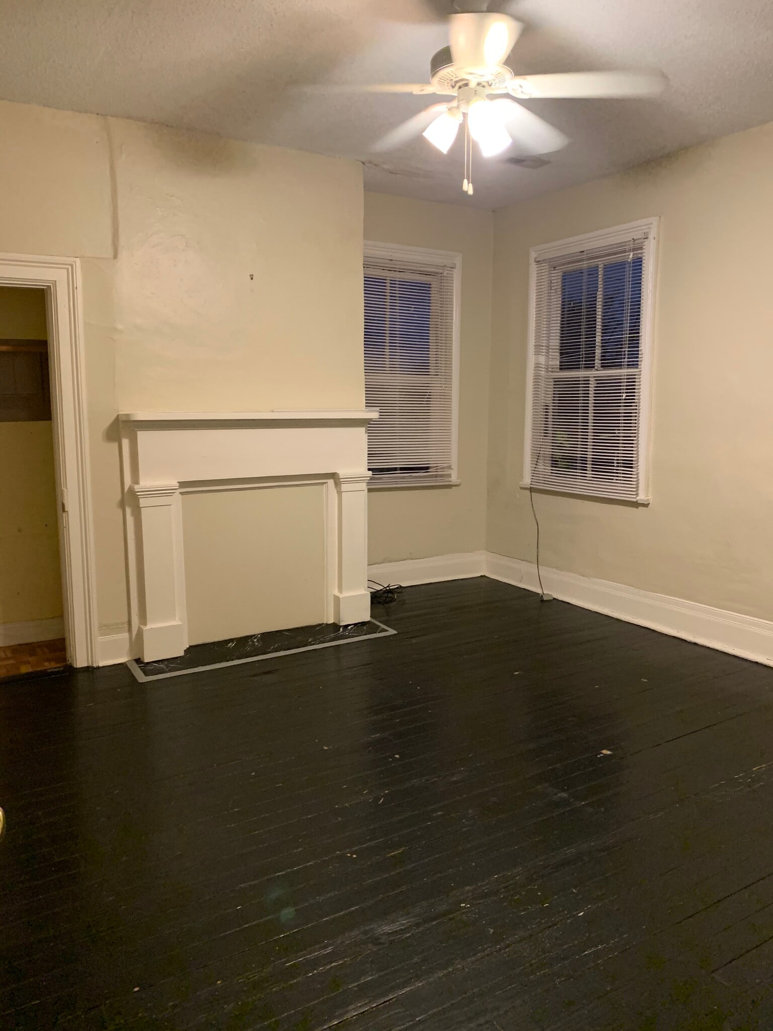 Building Photo - 421 E Anderson St