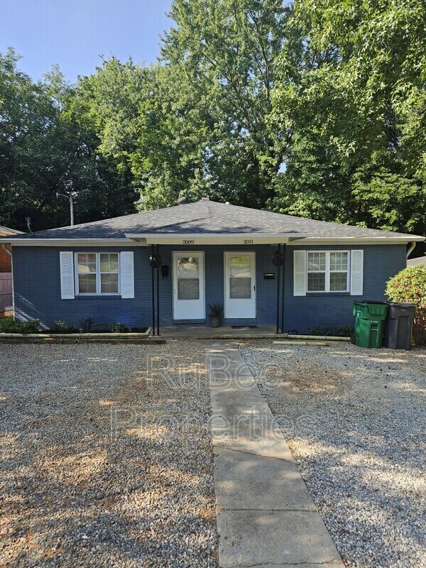 Primary Photo - 2009 Grier Ave