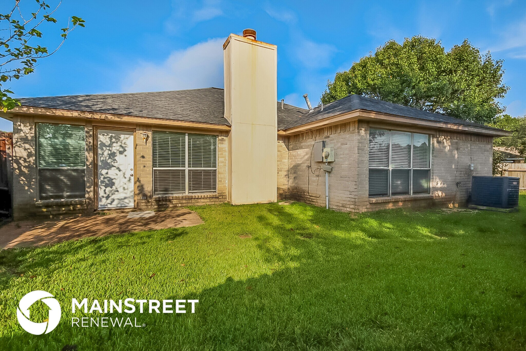 Building Photo - 7003 Oakmantle Dr