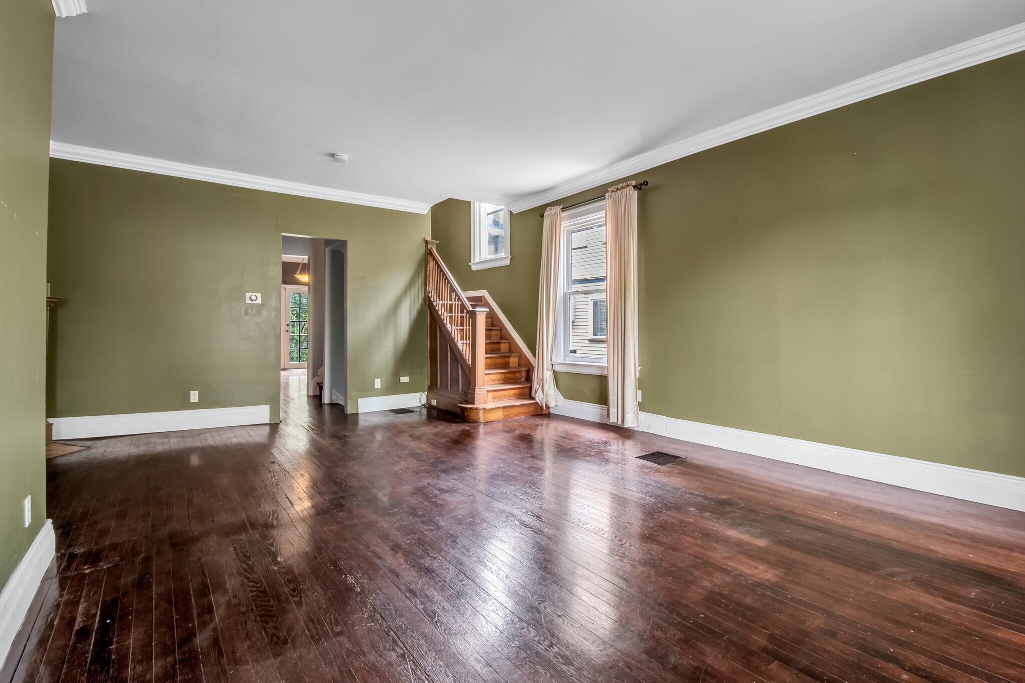 Building Photo - 67 Crescent Ave