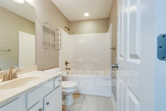 Building Photo - 301 Pennystone Cir