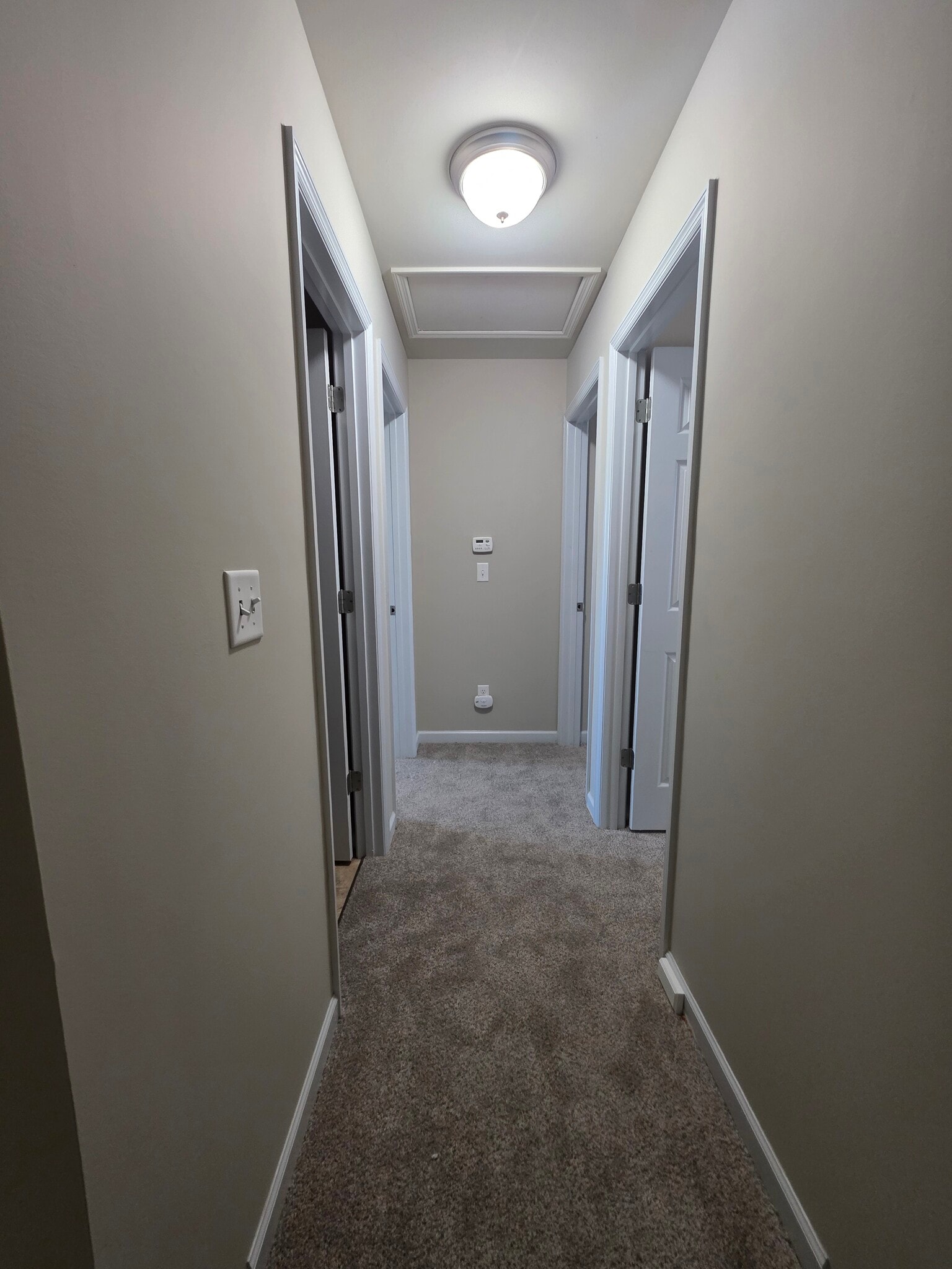 Building Photo - 318 Countryshire Dr