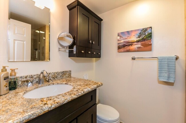 Building Photo - Maui Sunset Condo!! LOCATION, LOCATION, LOCATION!!