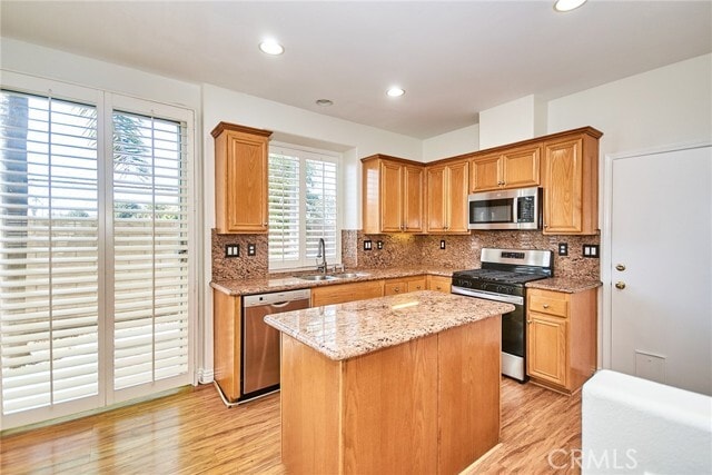 Building Photo - 24646 Maple Ln