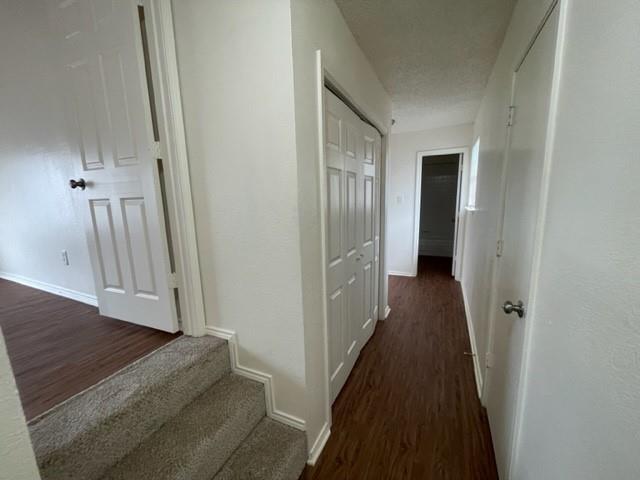 Building Photo - 819 Over Ridge Dr
