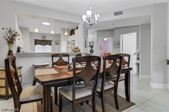 Building Photo - 7823 Regal Heron Cir