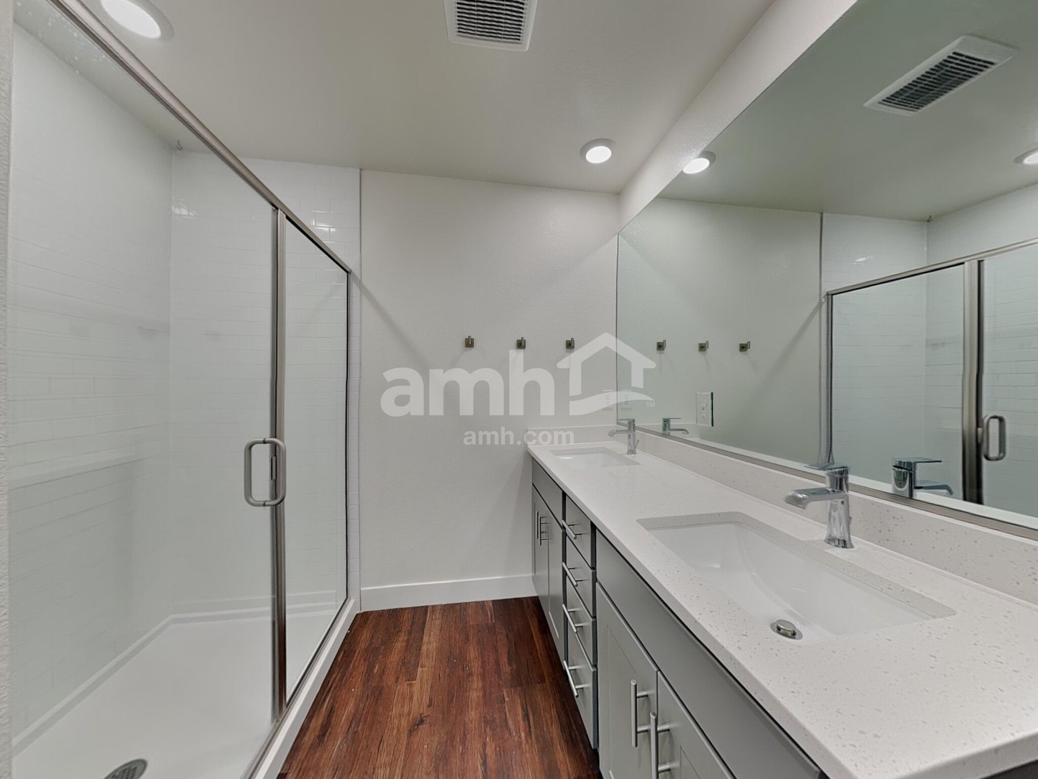 Building Photo - 7688 Mardale Ln