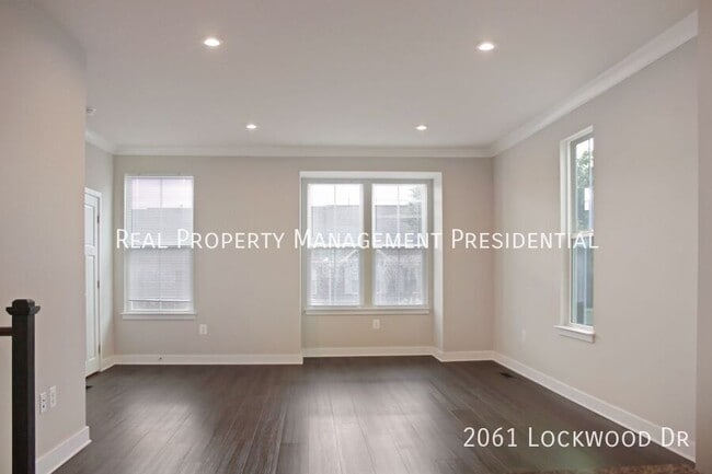 Building Photo - 2061 Lockwood Dr