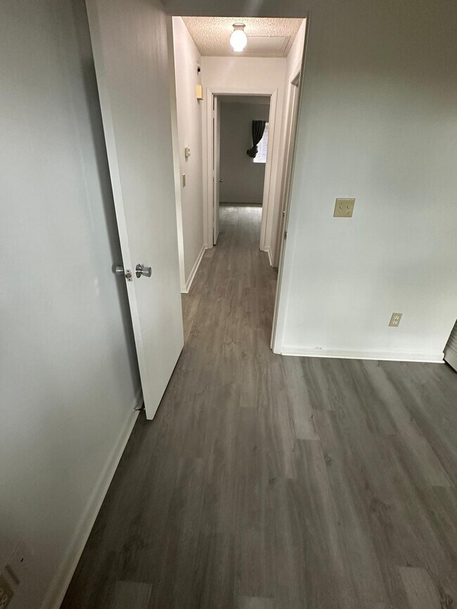 Building Photo - 8530 SW 90th St