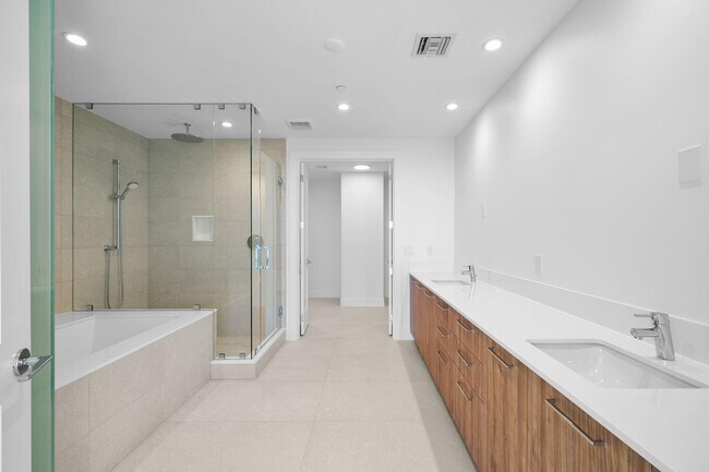 Building Photo - 151 N Seabreeze Blvd