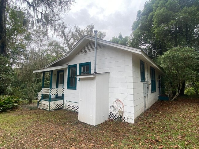 Primary Photo - Beautiful Studio Style Single Family Home ...