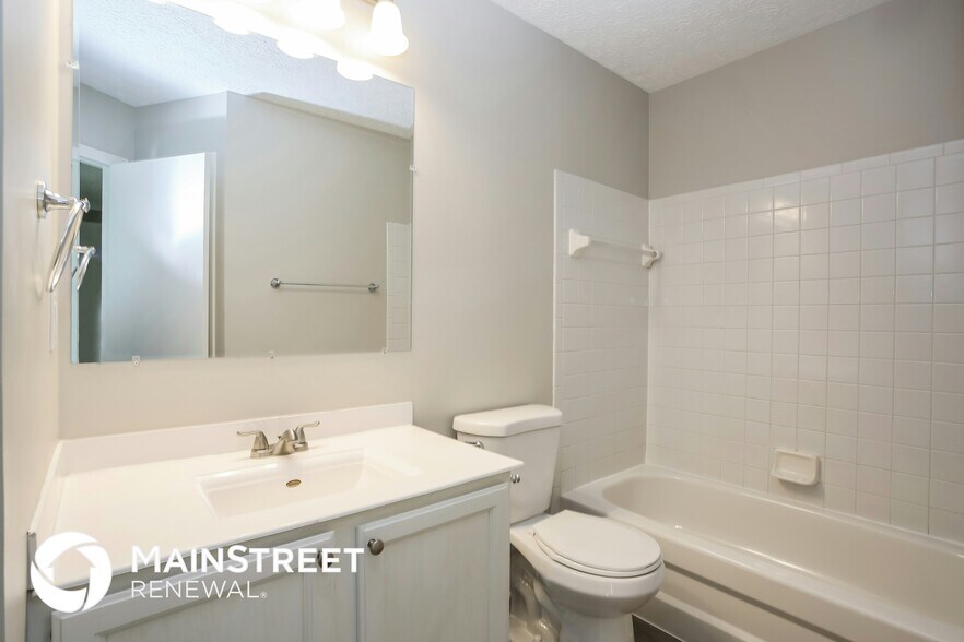 Building Photo - 1386 Hackworth St