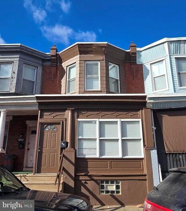 Building Photo - 4254 N 7th St