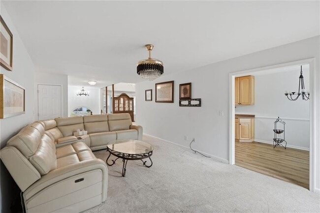 Building Photo - 638 Oberlochen Way