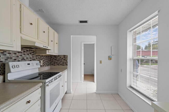 Building Photo - 315 Cape Cod Cir