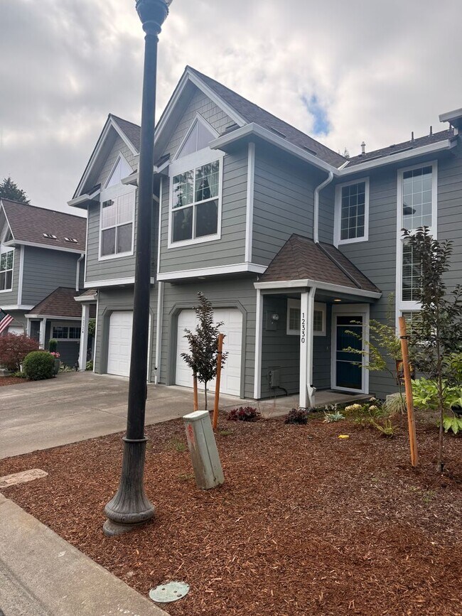 Building Photo - 12330 SW Meader Way