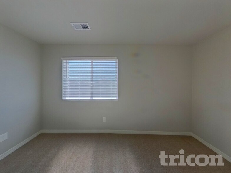 Building Photo - 8144 Phyllite Dr