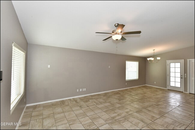 Building Photo - 14901 Tierra Isaiah Ave