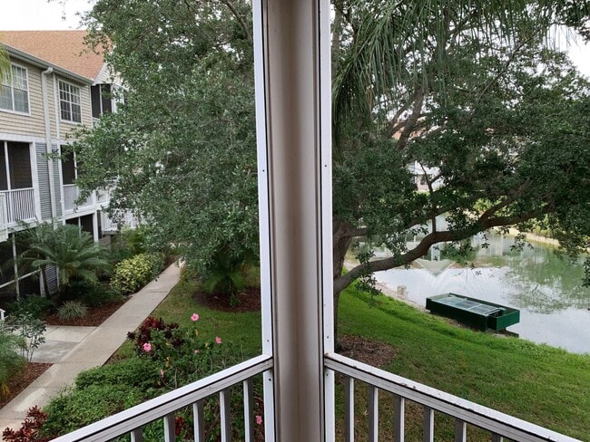 Building Photo - Central Park II Condos -  Downtown Sarasota Annual Rental 1-Bedroom 1-Bath $1595