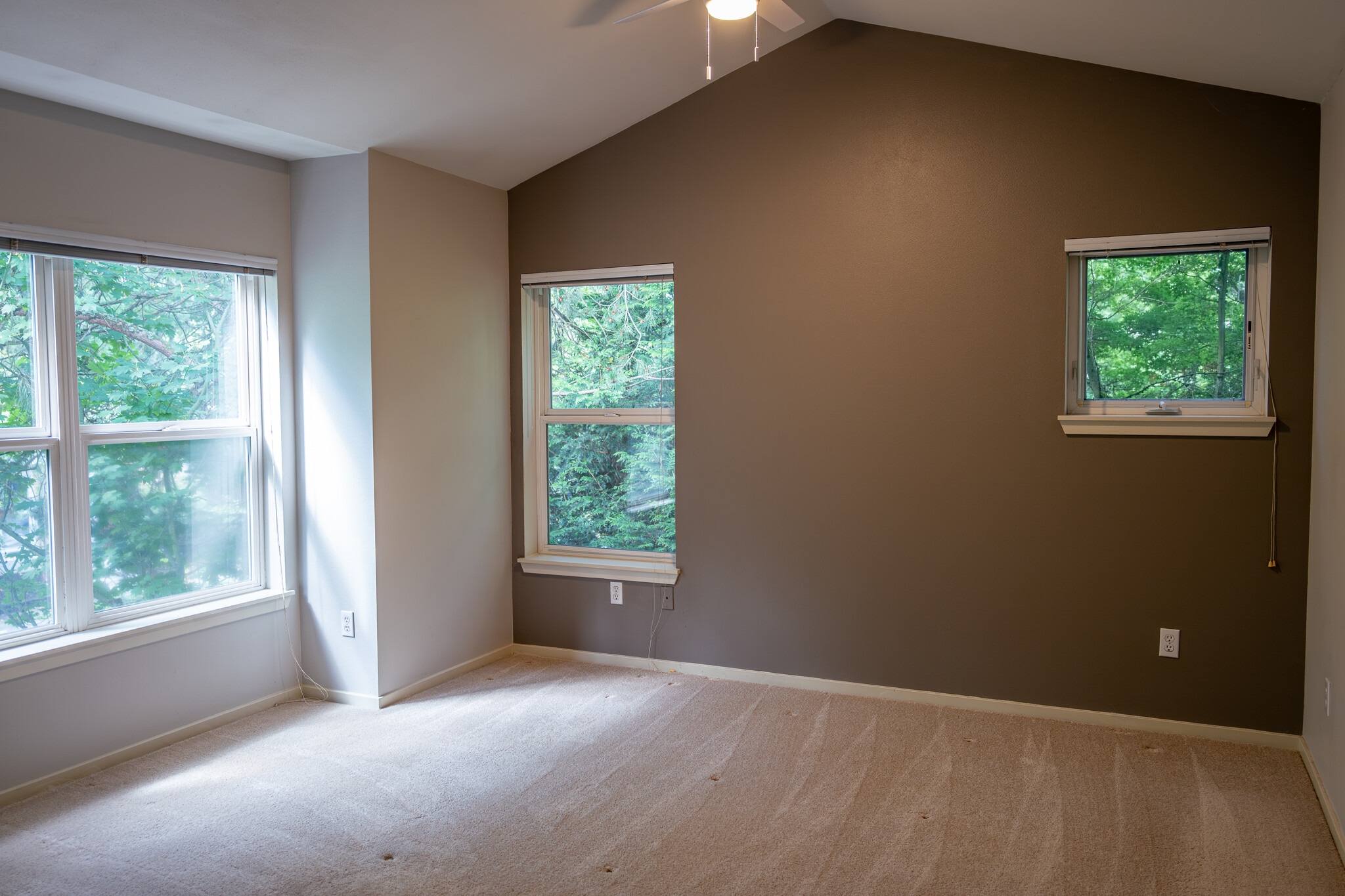 Building Photo - 15632 NE 92nd Way